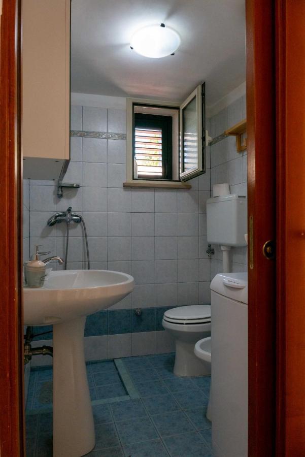 Porticelli Apartment Marittima Exterior photo